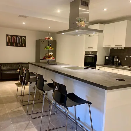 Olivewood Apartment, 6 People Burgwedel (Lower-Saxony)
