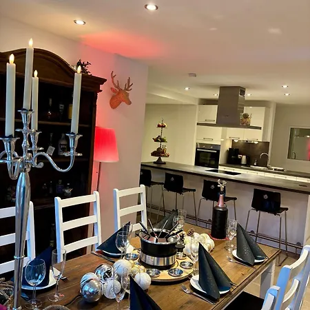 Lejlighed Olivewood Apartment, 6 People
